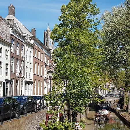 Large Historical Apartment & Canal Terrace 乌得勒支 外观 照片